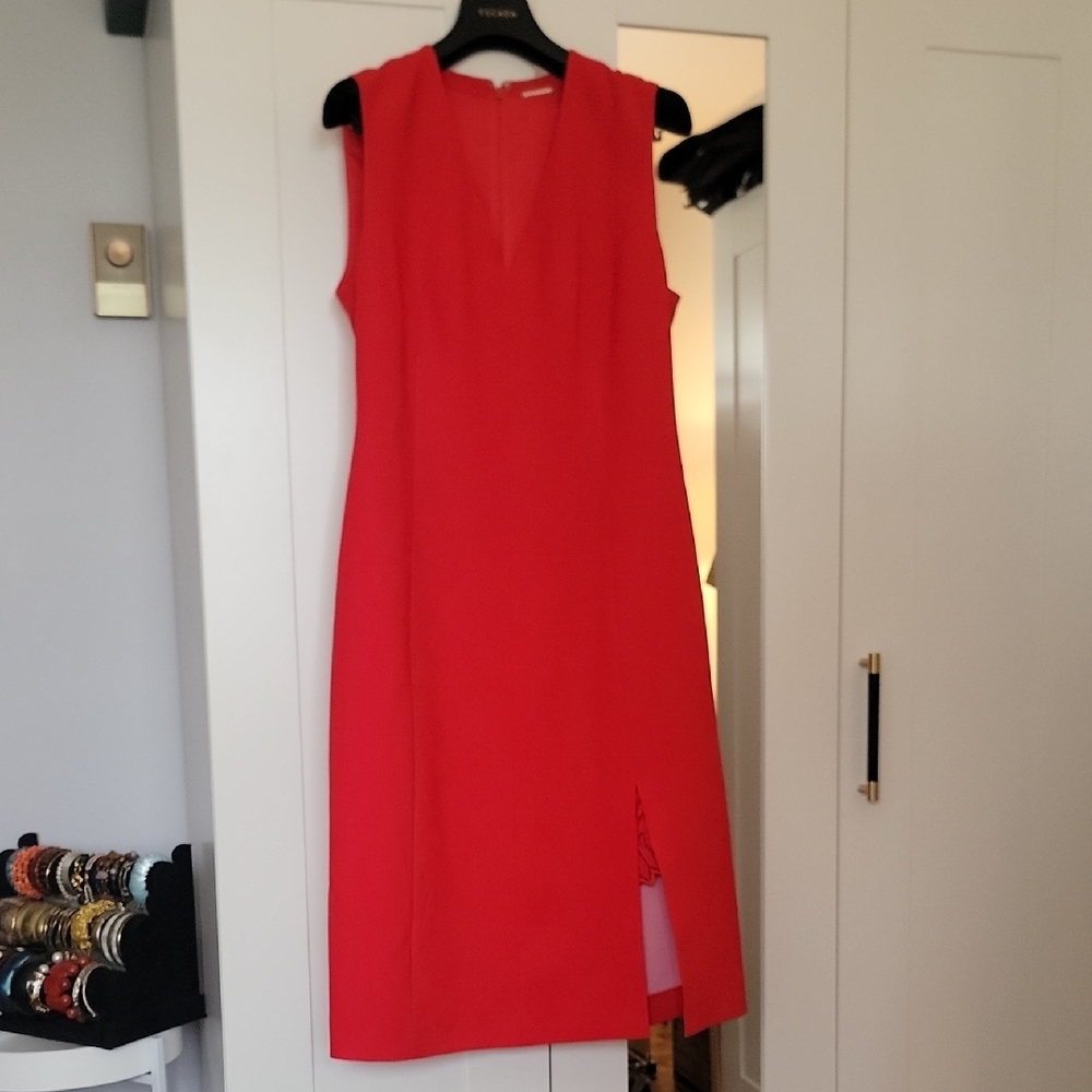 Elie Tahari Red Sheath Midi Dress V-Neck Sleeveless